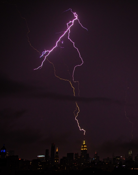 7-17-21-Lightning-NYC-skyline-6892-2